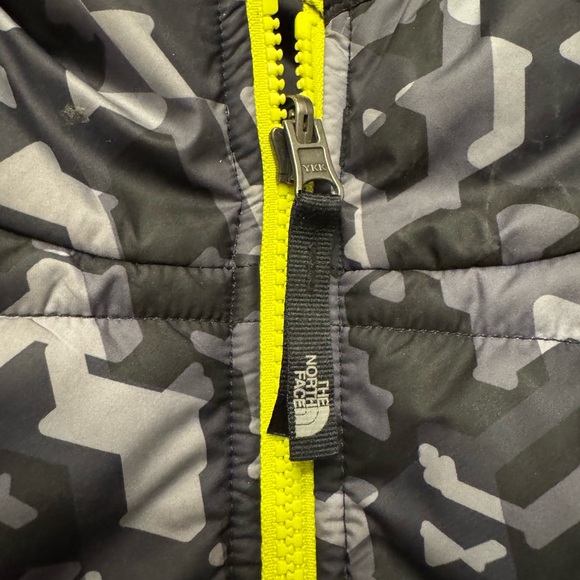 The North Face Jacket Boys Puffer Full Zip Reversible Camo size Large 14/16 - Picture 4 of 8